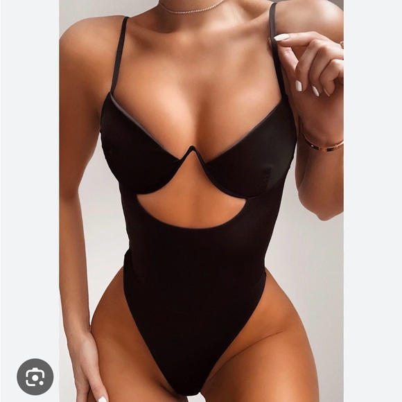 NWT Yasmine Bodysuit - Picture 1 of 4